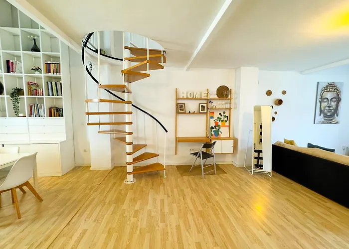 Appartamento Duplex Al Lado De Jardines Del Turia Valenza